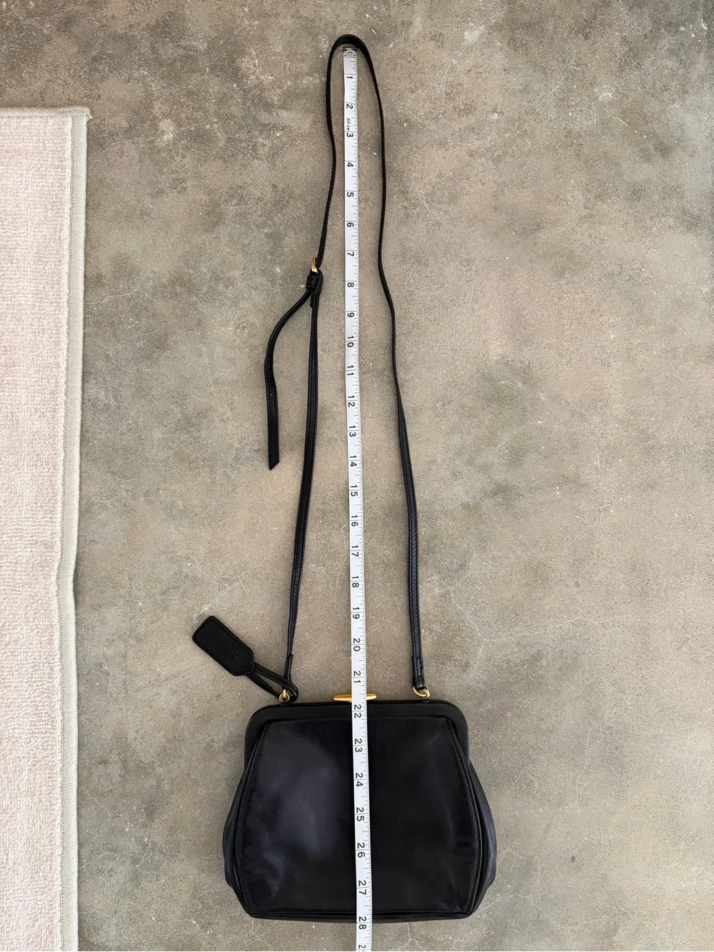 Vintage 90’s Classic Black Leather Crossbody Bag
